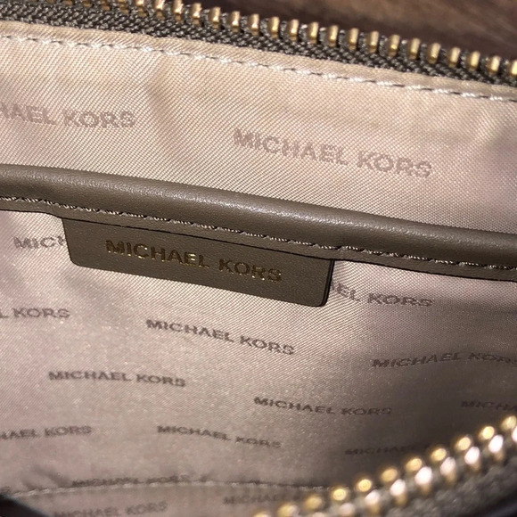 Michael Kors small tan mini handbag/purse - Picture 4 of 10